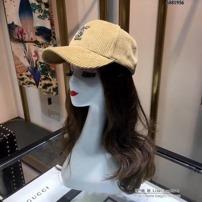 YSL聖羅蘭 跑量款 2018秋冬新款棒球帽 燈芯絨鴨舌帽 6881956 LLWJ6772
